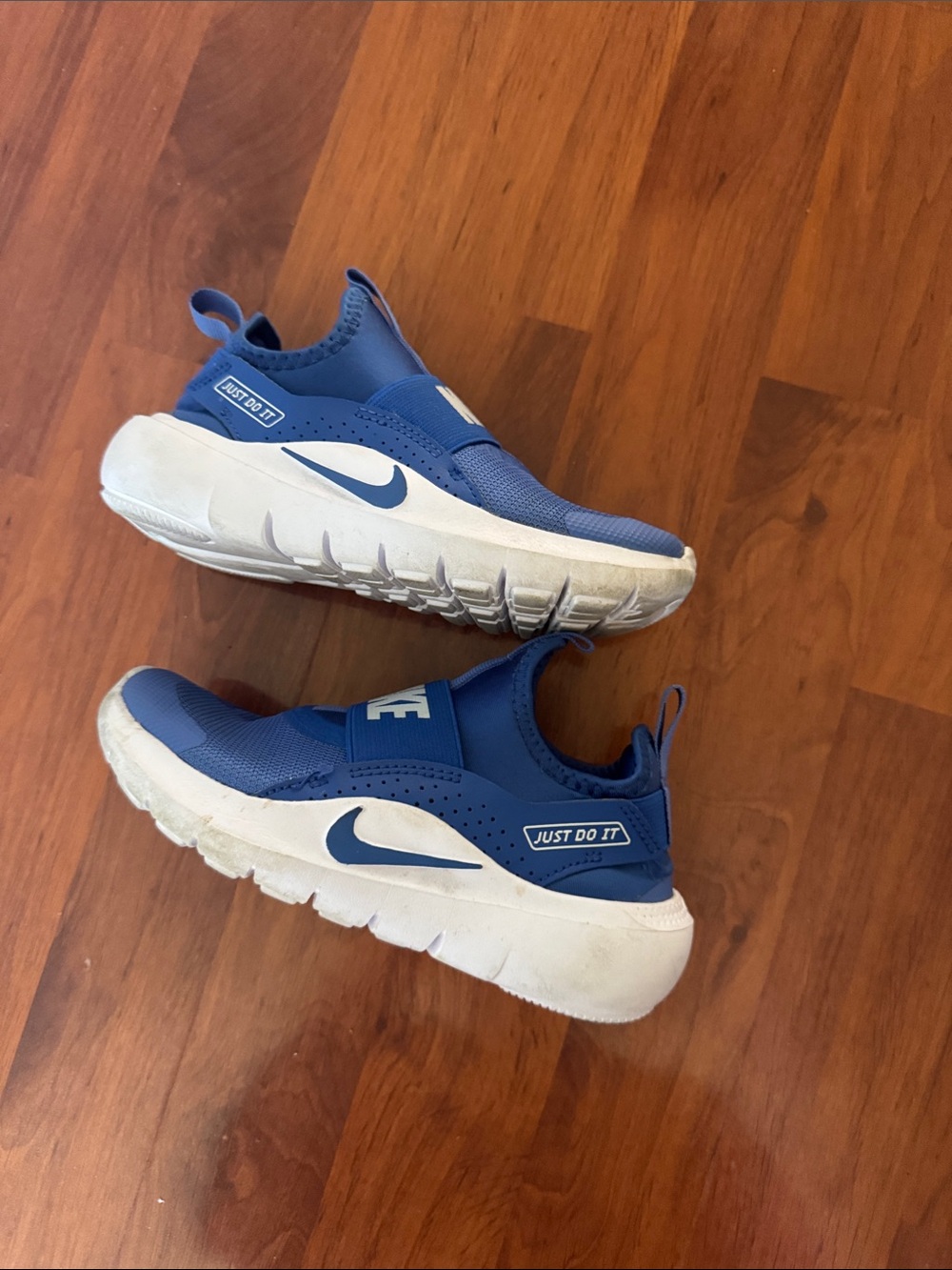 Nike Kids Blue Slip-On Sneakers with White Sole